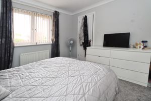 Barrell Close Frating - click for photo gallery